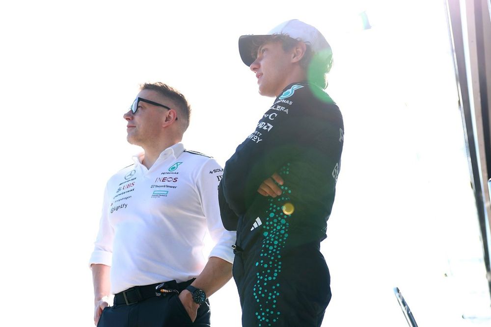 Peter Bonnington, Mercedes AMG Petronas F1 Takımı Yarış Mühendisi, Andrea Kimi Antonelli, Mercedes