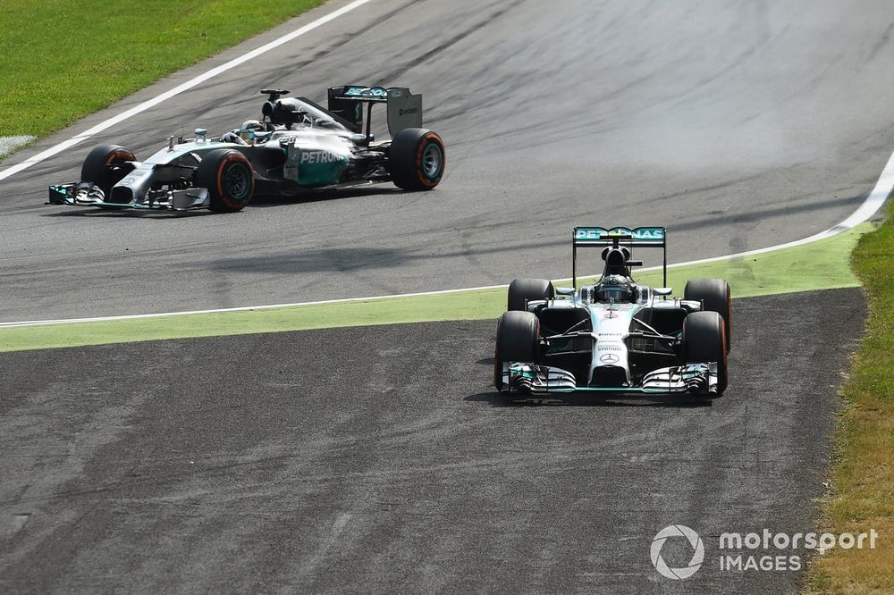 Nico Rosberg, Mercedes AMG F1 W05 and Lewis Hamilton, Mercedes AMG F1 W05
