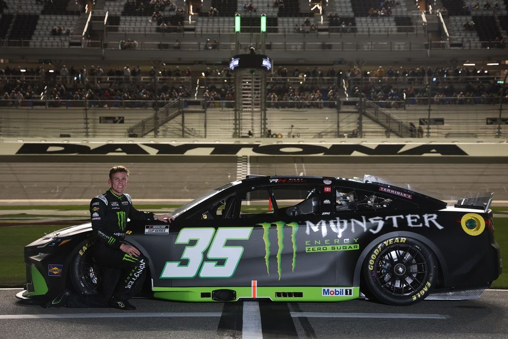 Riley Herbst, No. 35 23XI Racing Toyota