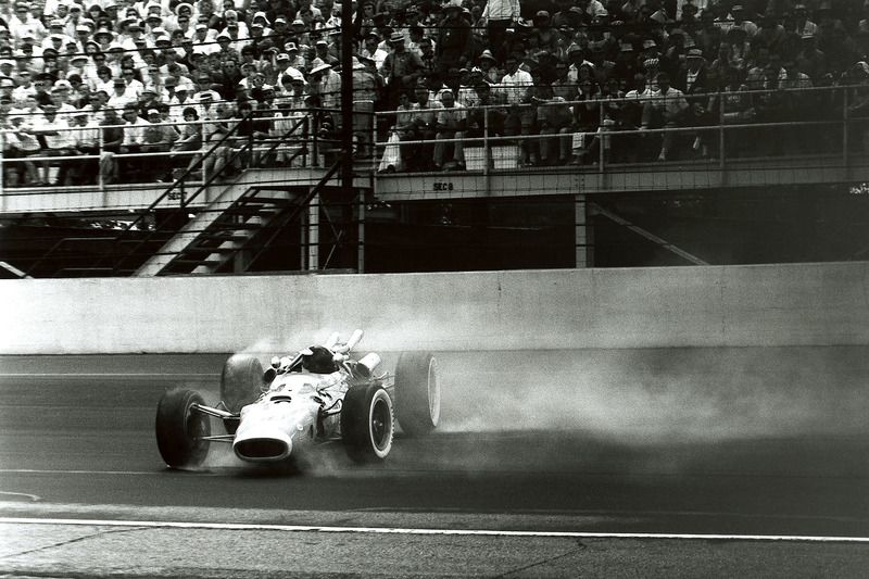 Clark spins but saves it and is able to stay in the victory fight