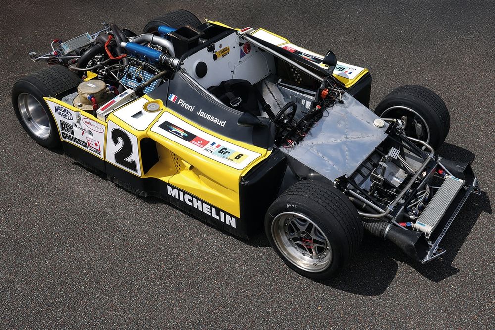 While a Renault led 
every hour of the 1978 
race, the victorious 
machine was the only 
one to complete the 
distance without drama