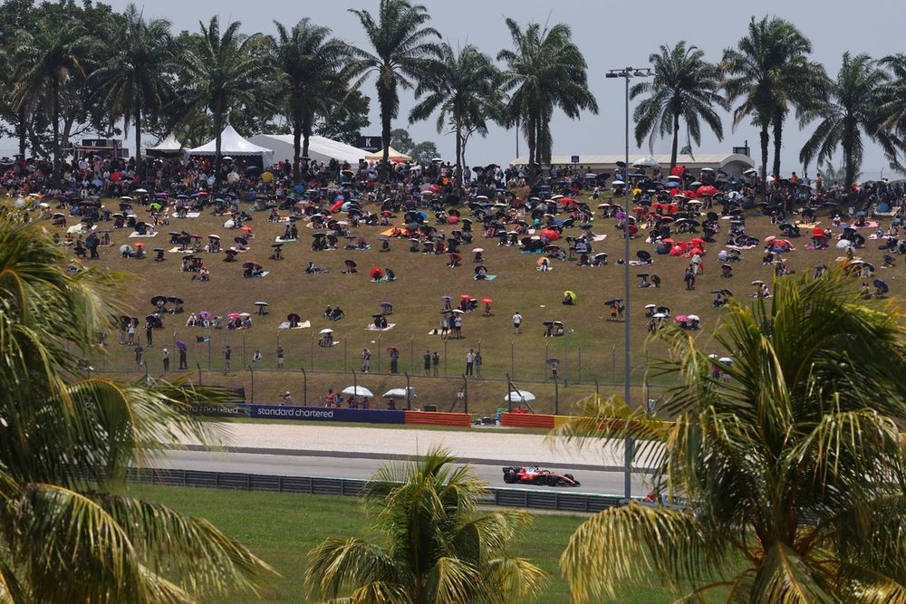Bahrein F1 en Malasia - Leclerc lidera una extraña FP2 en Sepang