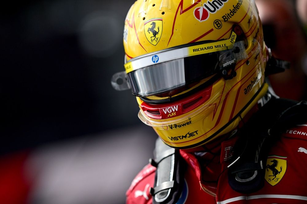 Lewis Hamilton, Ferrari, salirà sulla SF-25 al pomeriggio per lavutare la nuova sospensione posteriore