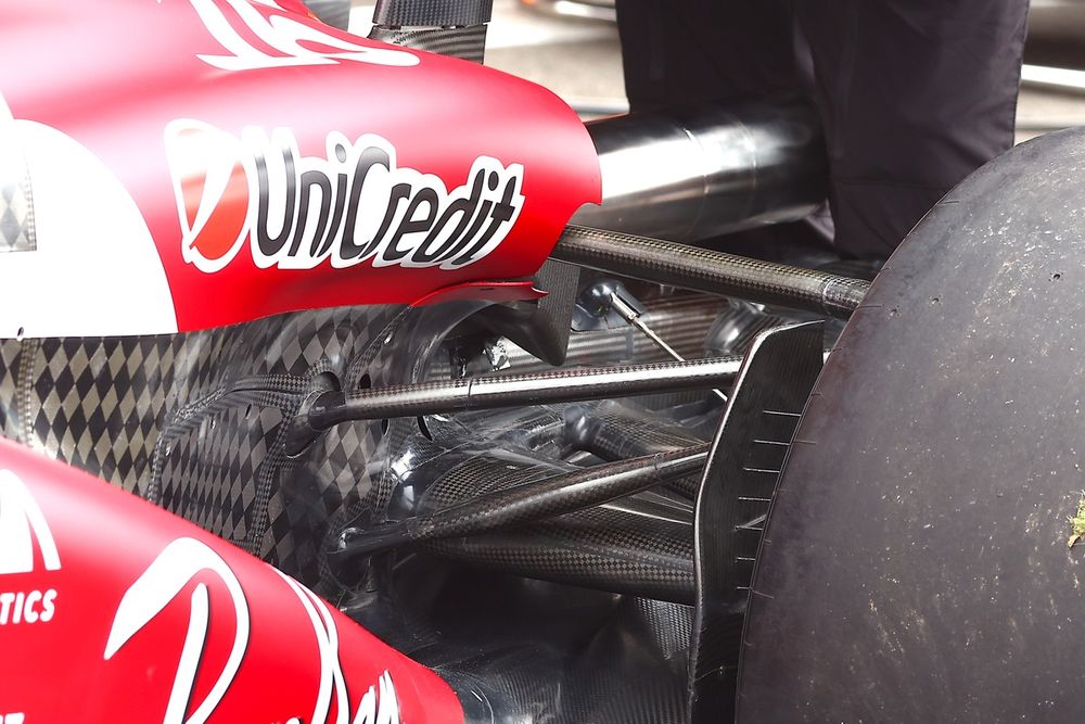 Ferrari SF-25, dettaglio della nuova sospensione posteriore