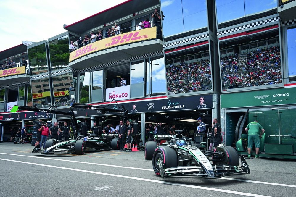 Andrea Kimi Antonelli, Mercedes AMG F1 Team W16 y George Russell,  Mercedes AMG F1 Team W16