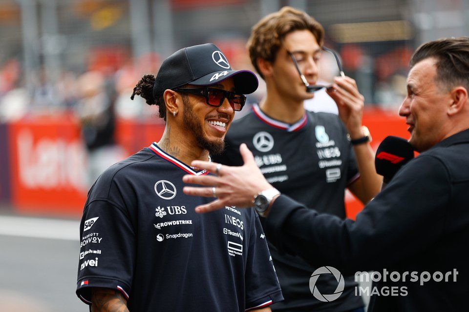 Lewis Hamilton, Mercedes-AMG F1 Team, is interviewed on the grid