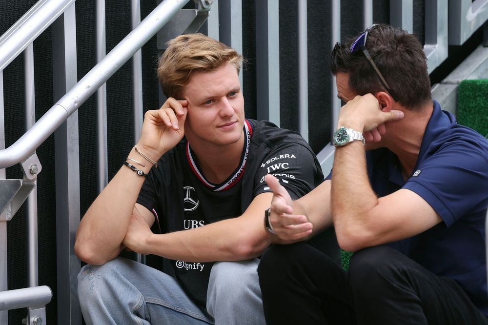 Mick Schumacher, Mercedes, Dirk Mueller