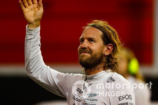 sebastian-vettel-aston-martin- (1)