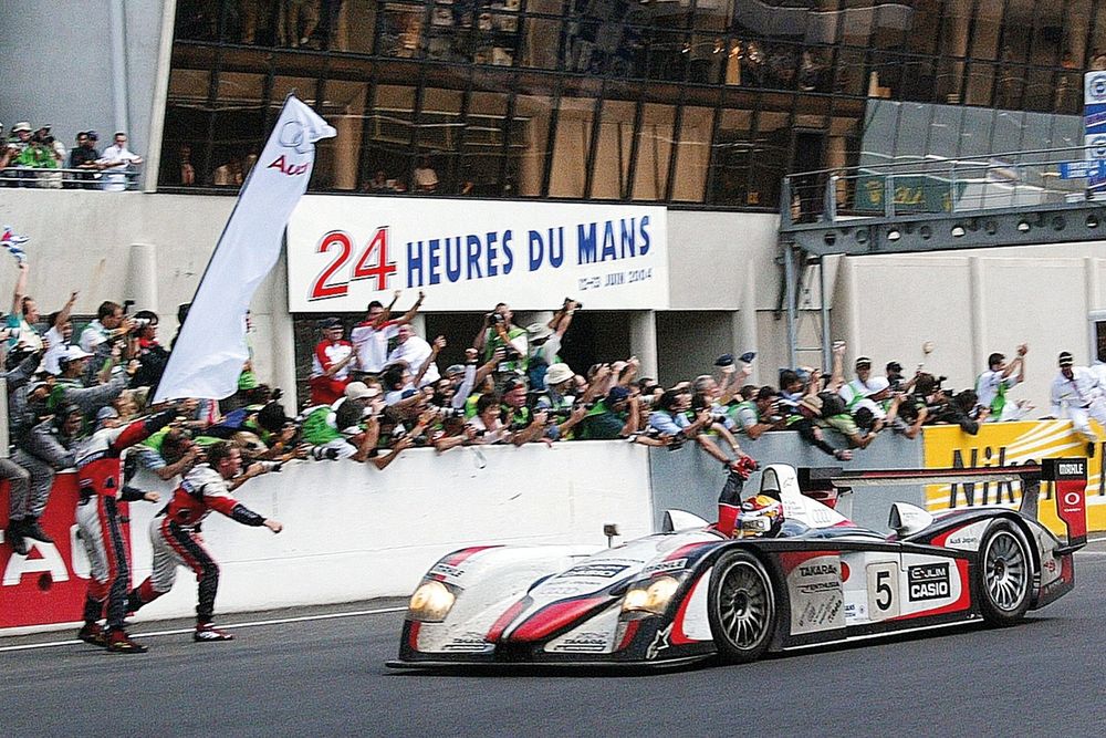 Le Mans victory #4: 2004, Seiji Ara (sharing with Rinaldo Capello and 
Kristensen) crosses the line