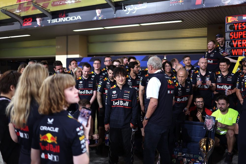 Yuki Tsunoda, Red Bull Racing, Helmut Marko, Red Bull Racing