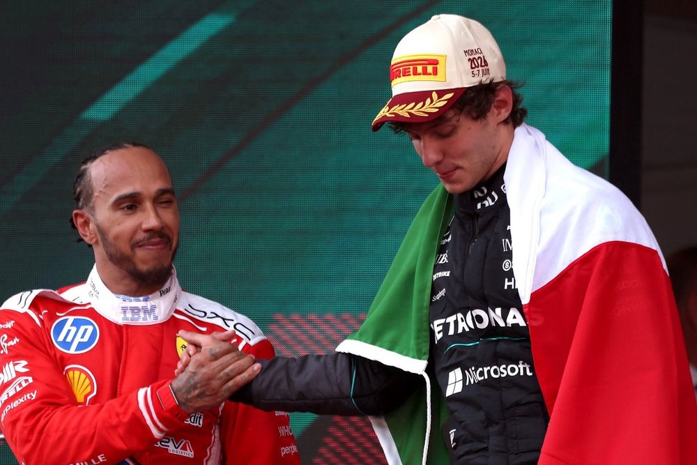 The student becomes the master? Hamilton congratulates his Mercedes successor