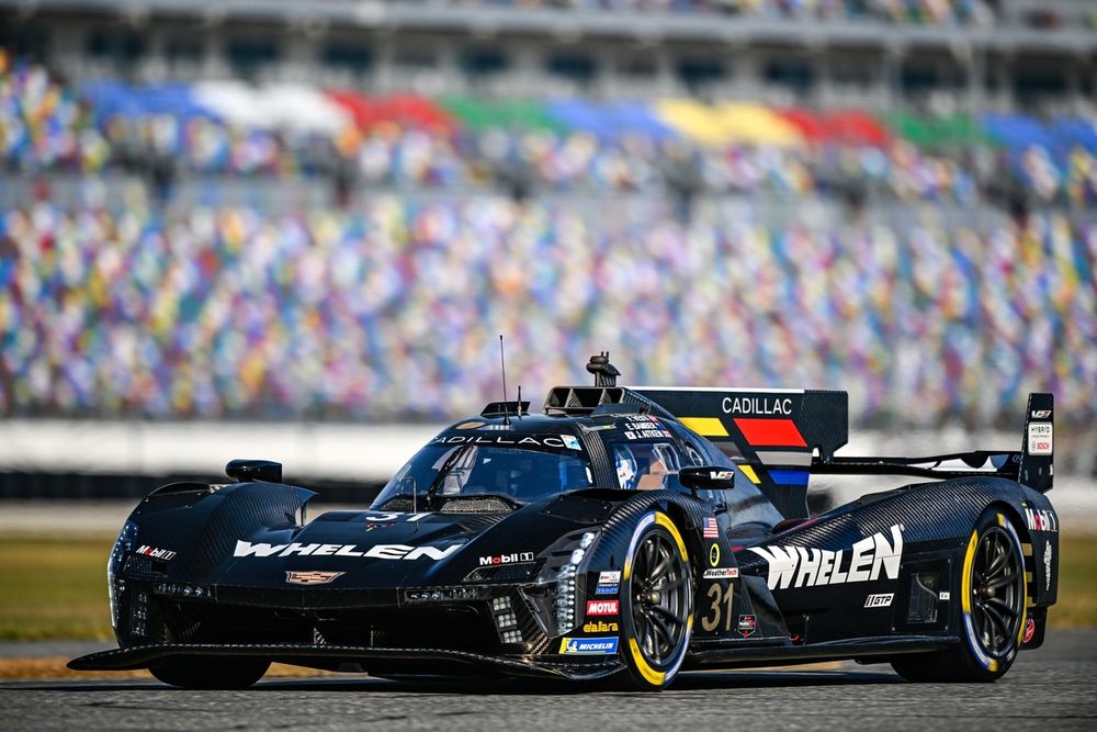 #31 Cadillac Action Express Cadillac V- Series.R: Jack Aitken, Earl Bamber, Frederik Vesti