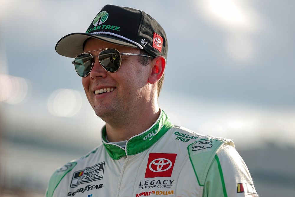 Erik Jones, LEGACY MOTOR CLUB Toyota