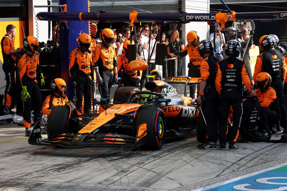 Должен ли McLaren использовать командные заказы на F1 Italian GP?