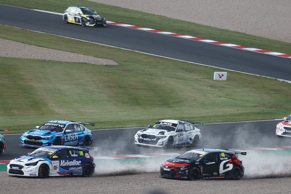 A sudden downpour struck race two at Donington