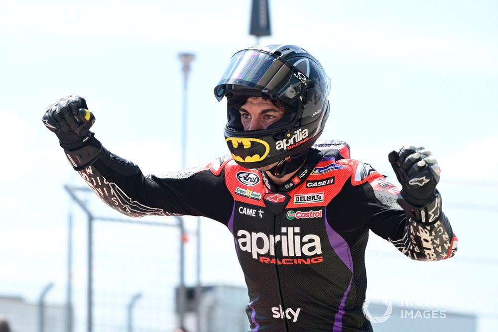 Maverick Vinales, Aprilia Racing Team