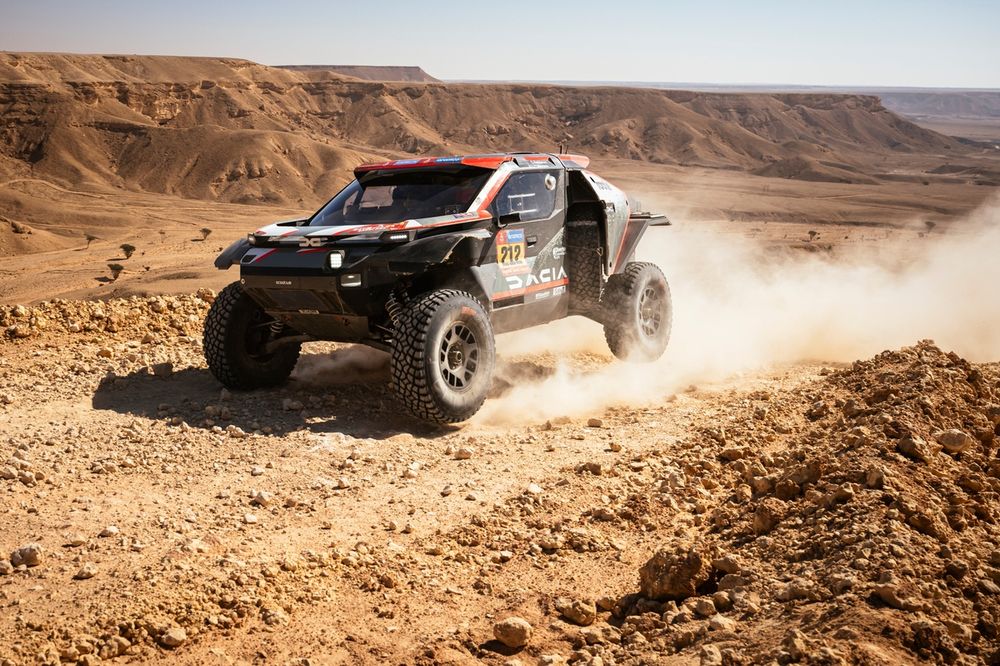 #212 The Dacia Sandriders Dacia: Cristina Gutiérrez, Pablo Moreno