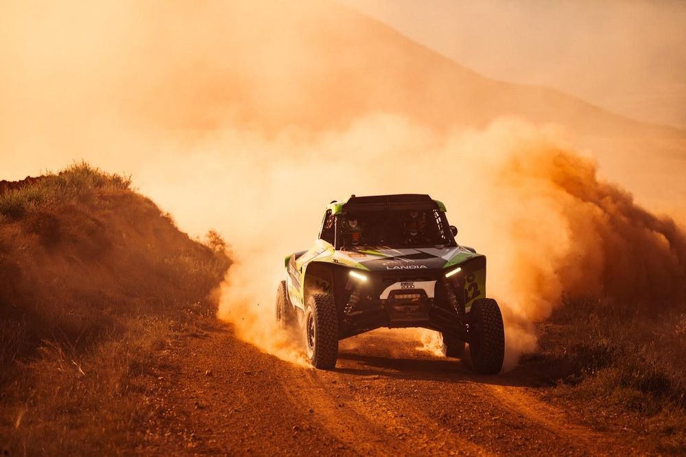 Eryk Goczał, Oriol Mena, Taurus T3 Max