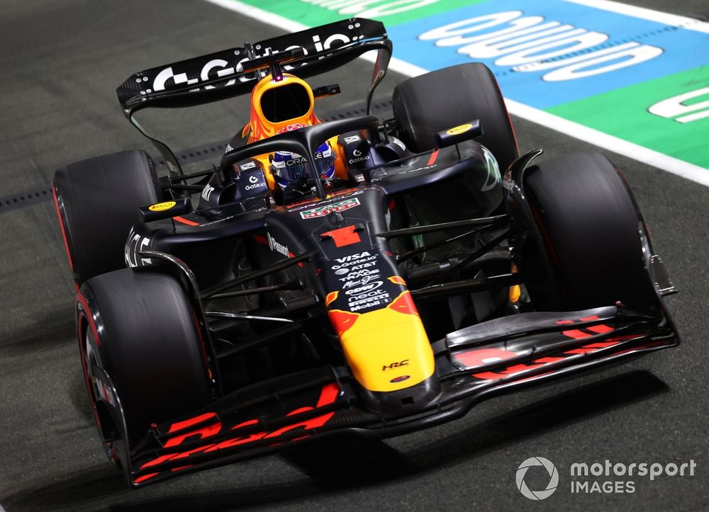F1 Arabia 2025: Verstappen gana la pole a Piastri, choque de Norris