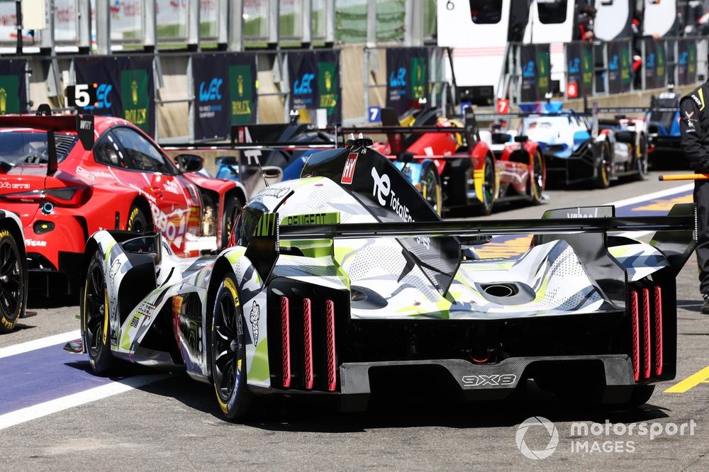 #94 Peugeot Totalenergies Peugeot 9X8: Paul Di Resta, Loic Duval