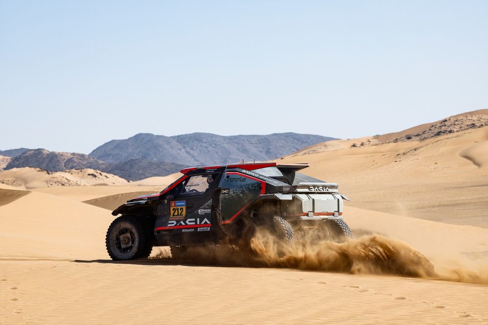 #212 The Dacia Sandriders Dacia: Cristina Gutiérrez, Pablo Moreno