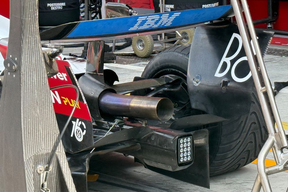 Dettaglio retrotreno della Ferrari SF-25