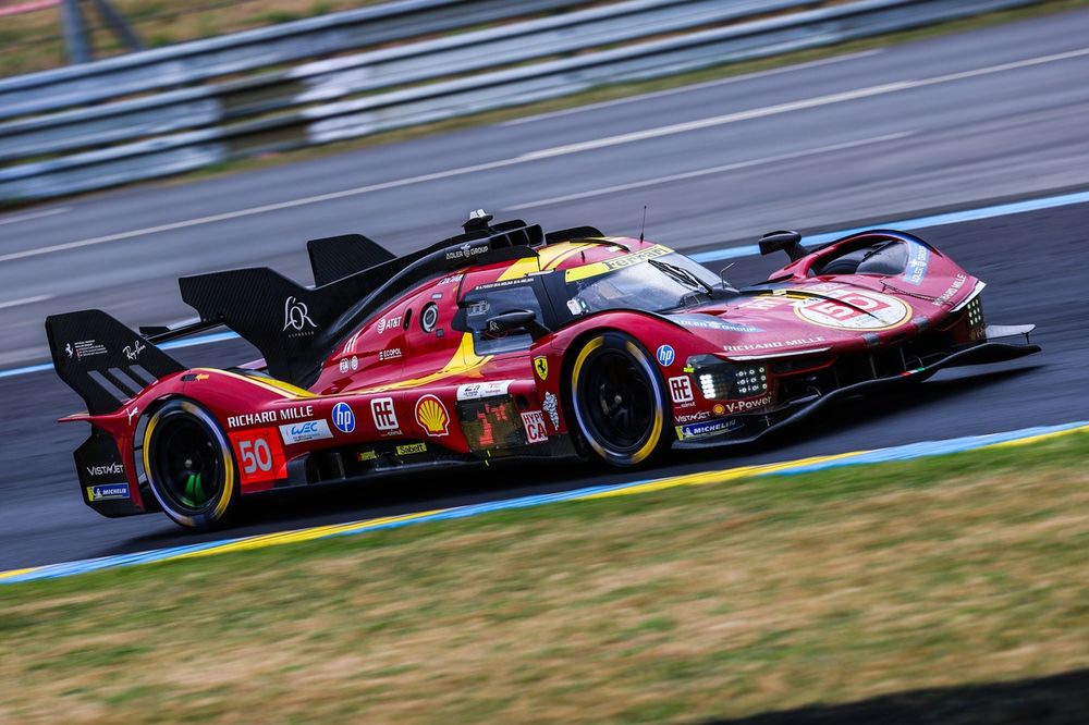 失格となったフェラーリ50号車