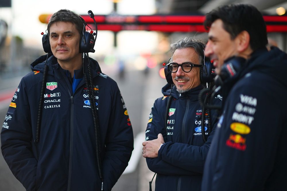 Laurent Mekies, chefe da equipe Red Bull Racing, Ben Waterhouse, chefe de engenharia de desempenho da Red Bull Racing