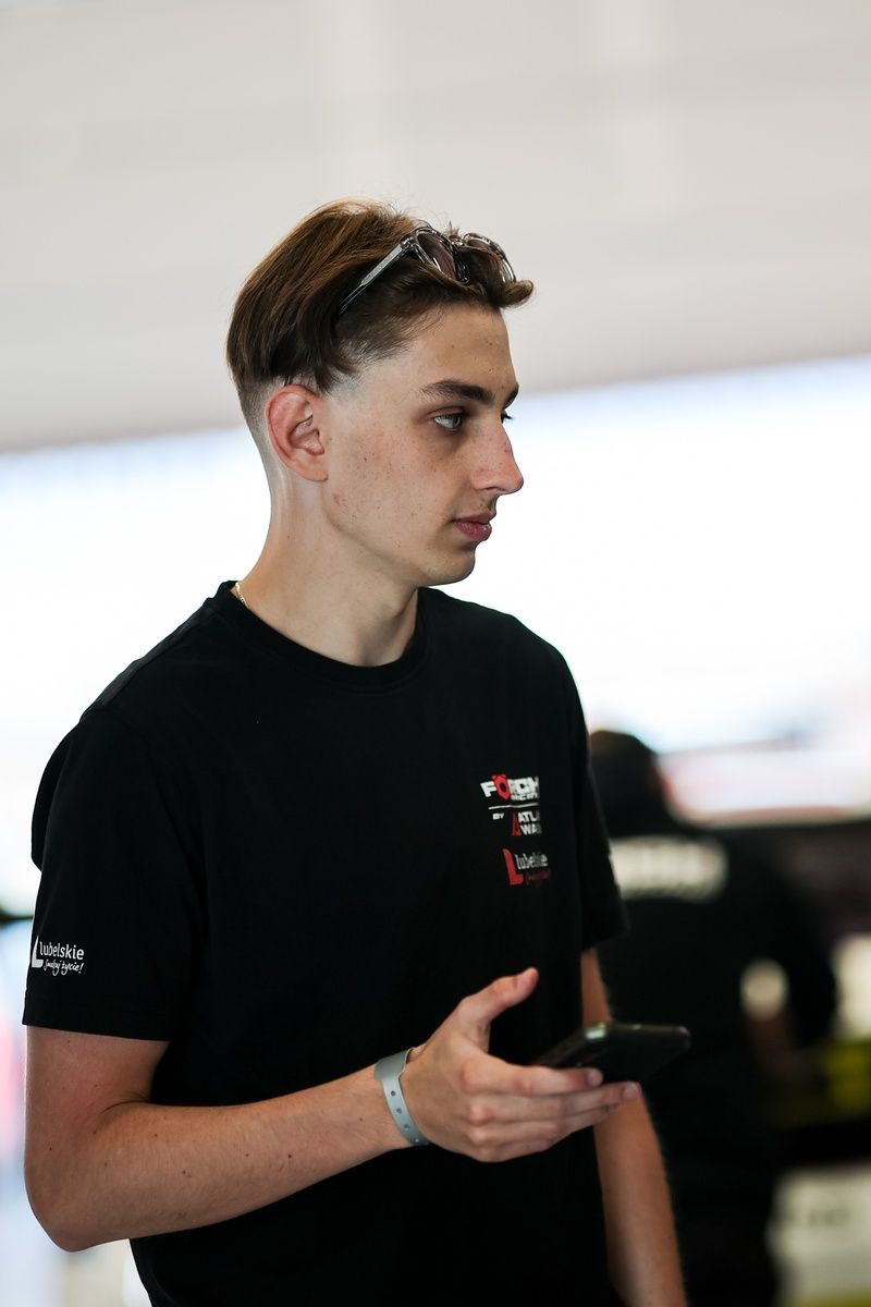 Karol Kręt, JW Raceservice