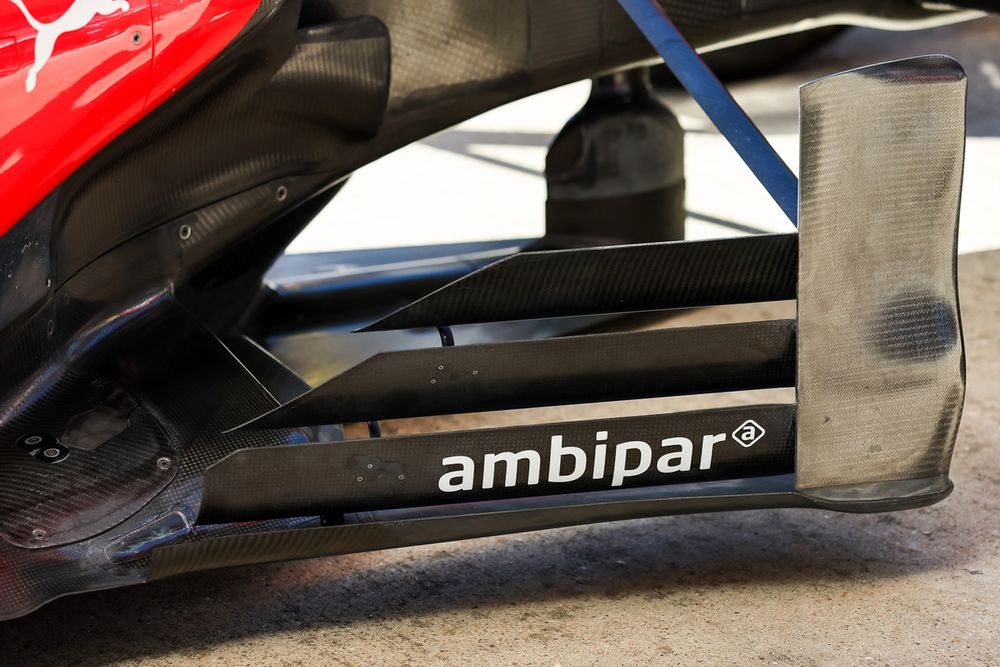 Ferrari SF-26: il bargeboard è tornato a essere in un elemento anziché tre