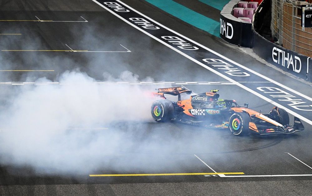 Lando Norris hield het hoofd koel en veroverde de F1-titel in Abu Dhabi.
