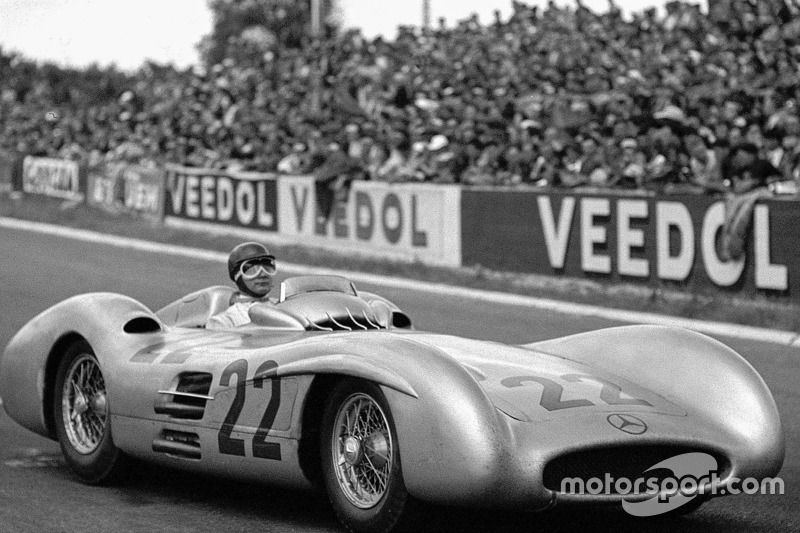 Hans Herrmann avec Mercedes au Grand Prix de France 1954.
