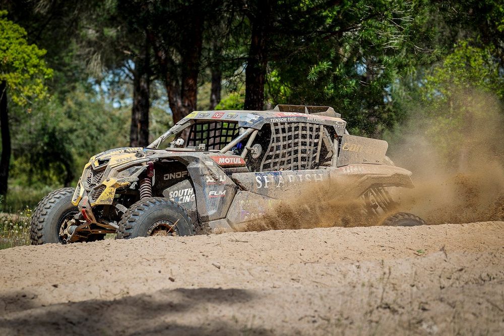 Joao Monteiro. Nuno Morais, BRP Can-Am Maverick XRS Turbo RR
