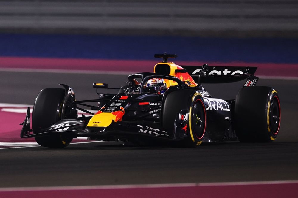 Verstappen gana a los McLaren en Qatar y mantiene vivo el mundial de F1