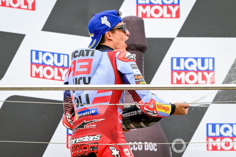 Podio: segundo Marc Márquez, Gresini Racing