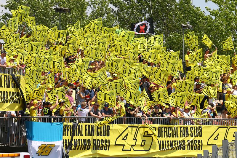 Barcelona siempre fue territorio Rossi, así lucían las gradas en 2016, año de su última victoria