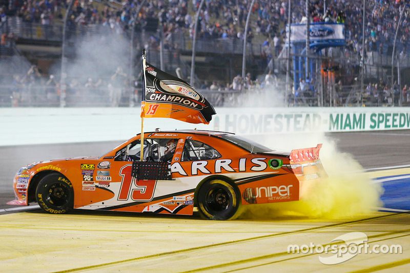 2016 Champion and race winner Daniel Suarez, Joe Gibbs Racing Toyota