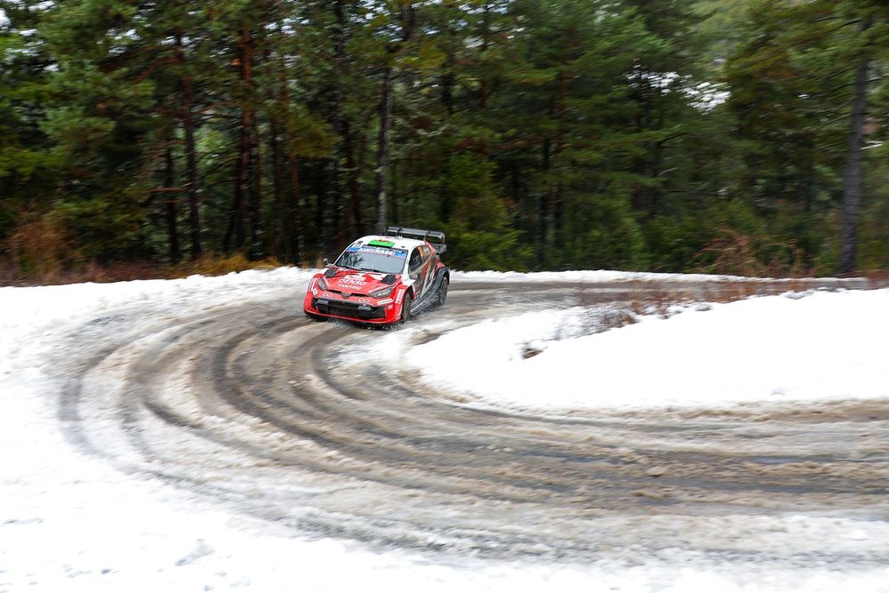 Elfyn Evans est toujours deuxième.