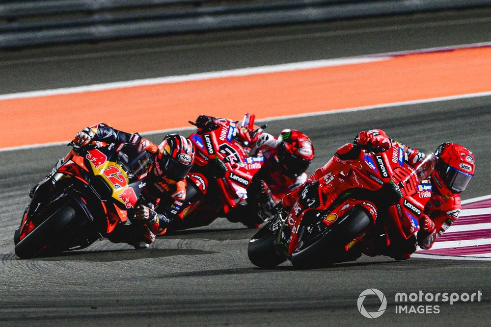 Márquez se impone a los elementos en Qatar
