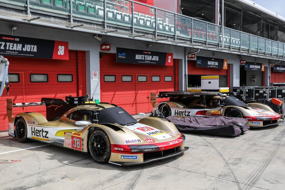 #38 Hertz Team Jota Porsche 963: Jenson Button, Philip Hanson, Oliver Rasmussen