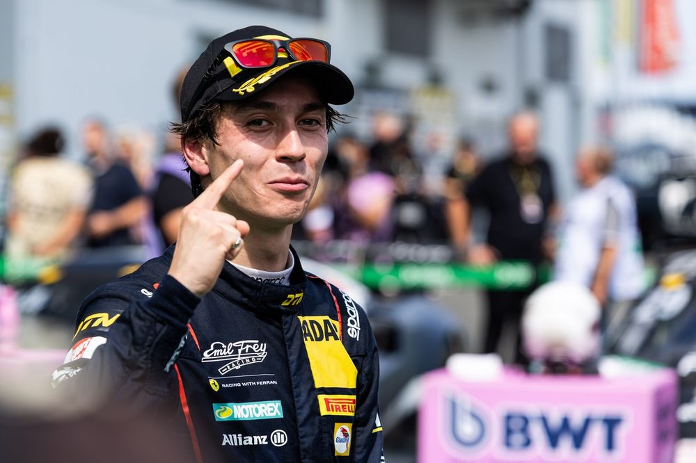 Race winner Jack Aitken, Emil Frey Racing