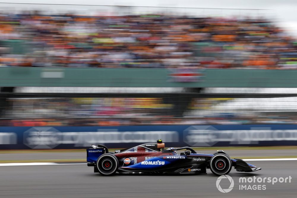 Franco Colapinto, en acción durante la FP1 de la F1 en Silverstone.
