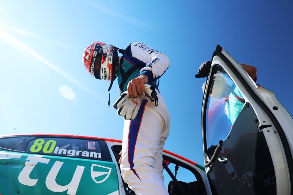 Ingram trails Sutton by 59 points heading into Knockhill