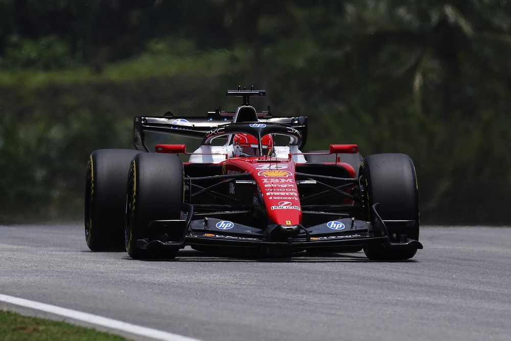 Leclerc lidera la FP2 del GP de Bahréin en Malasia, con Checo Pérez y Colapinto en las últimas posiciones