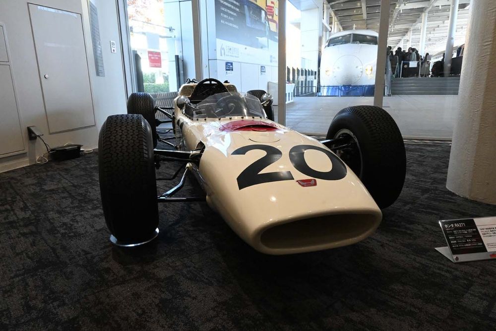 京都鉄道博物館「レーシング＆レールウェイ ヒストリー」に中嶋悟