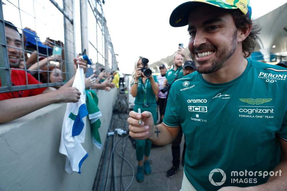 フェルナンド・アロンソ直筆サイン入り超大型写真…Fernando Alonso Amazon.co.jp: フェルナンドアロンソ直筆サイン入り超 大型写真