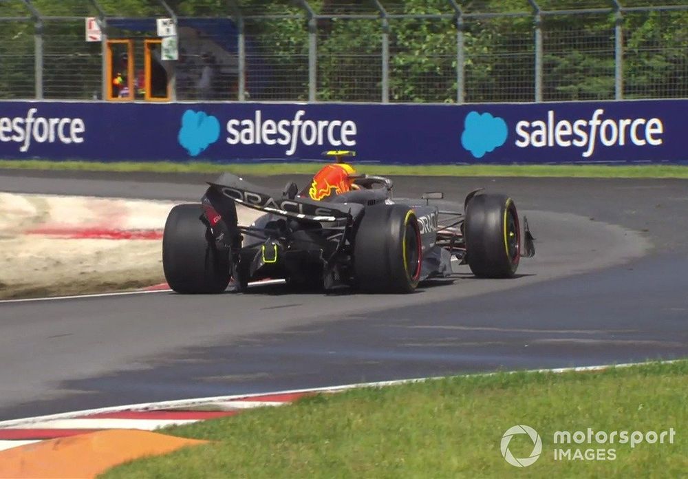 Rozbite tylne skrzydło w bolidzie Sergio Pereza