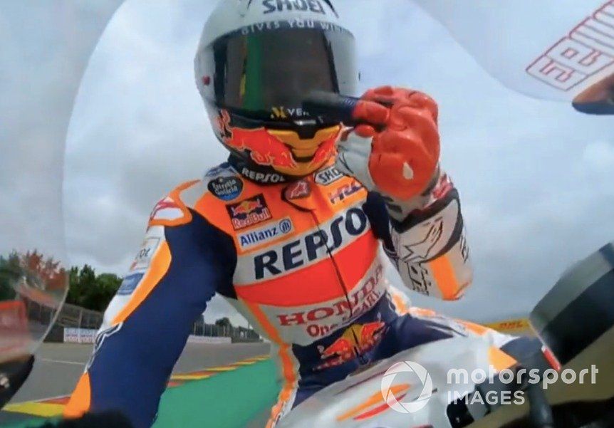 La famosa peineta de Marc Márquez en Sachsenring 2023