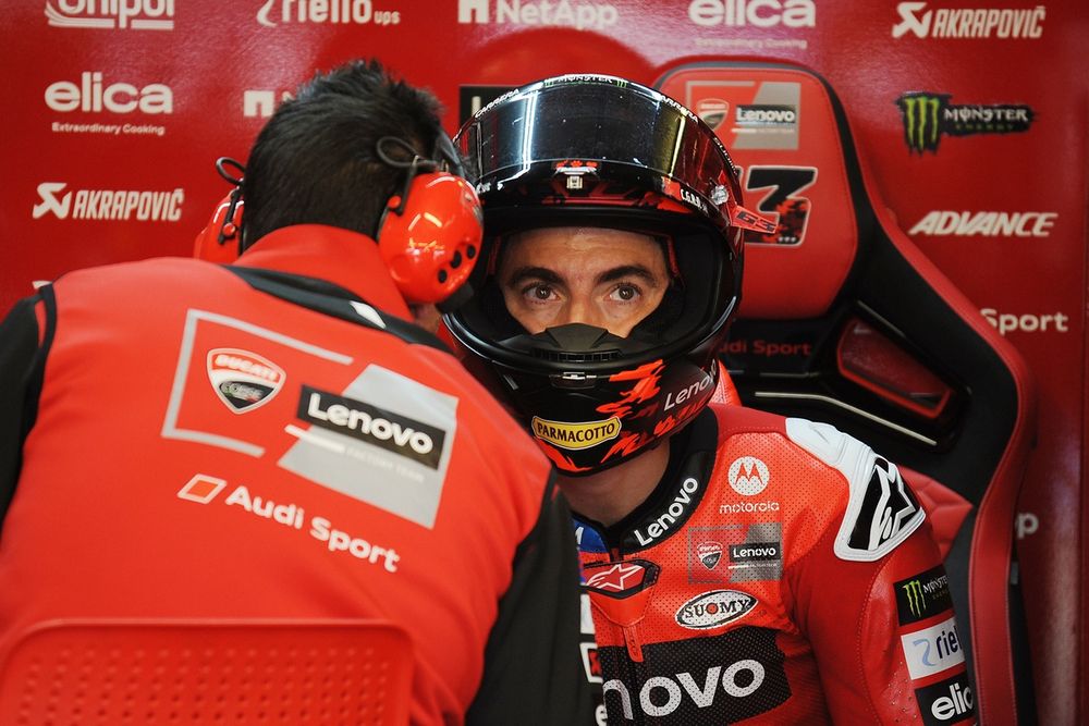 バニャイア サイン入りニースライダー PECCO BAGNAIA MotoGP