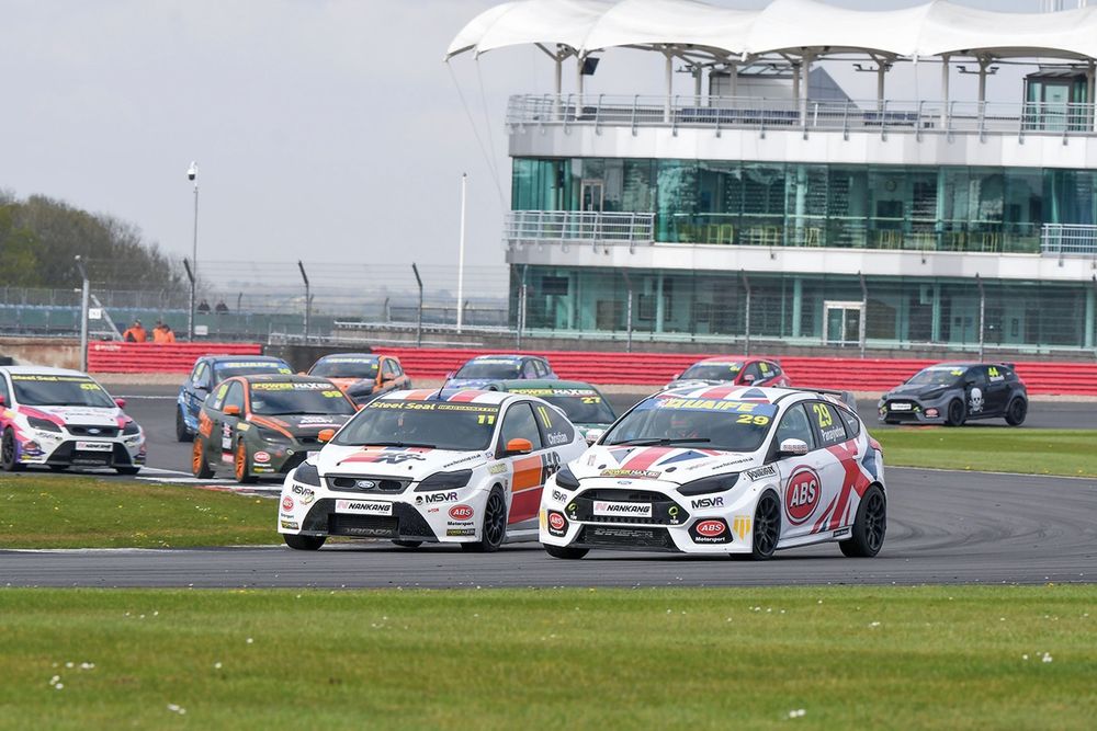 Introduction of new petrol
model alongside the existing diesel boosted Focus Cup grids